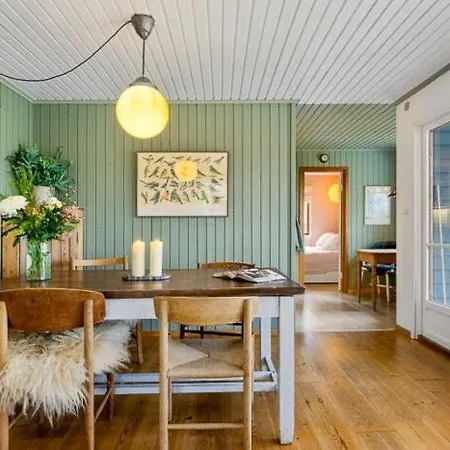 Dom wakacyjny Authentic Swedish Summer House At Plantation *