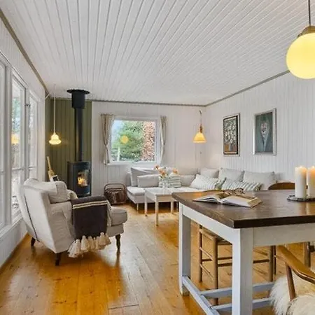 Authentic Swedish Summer House At Plantation * Asnæs